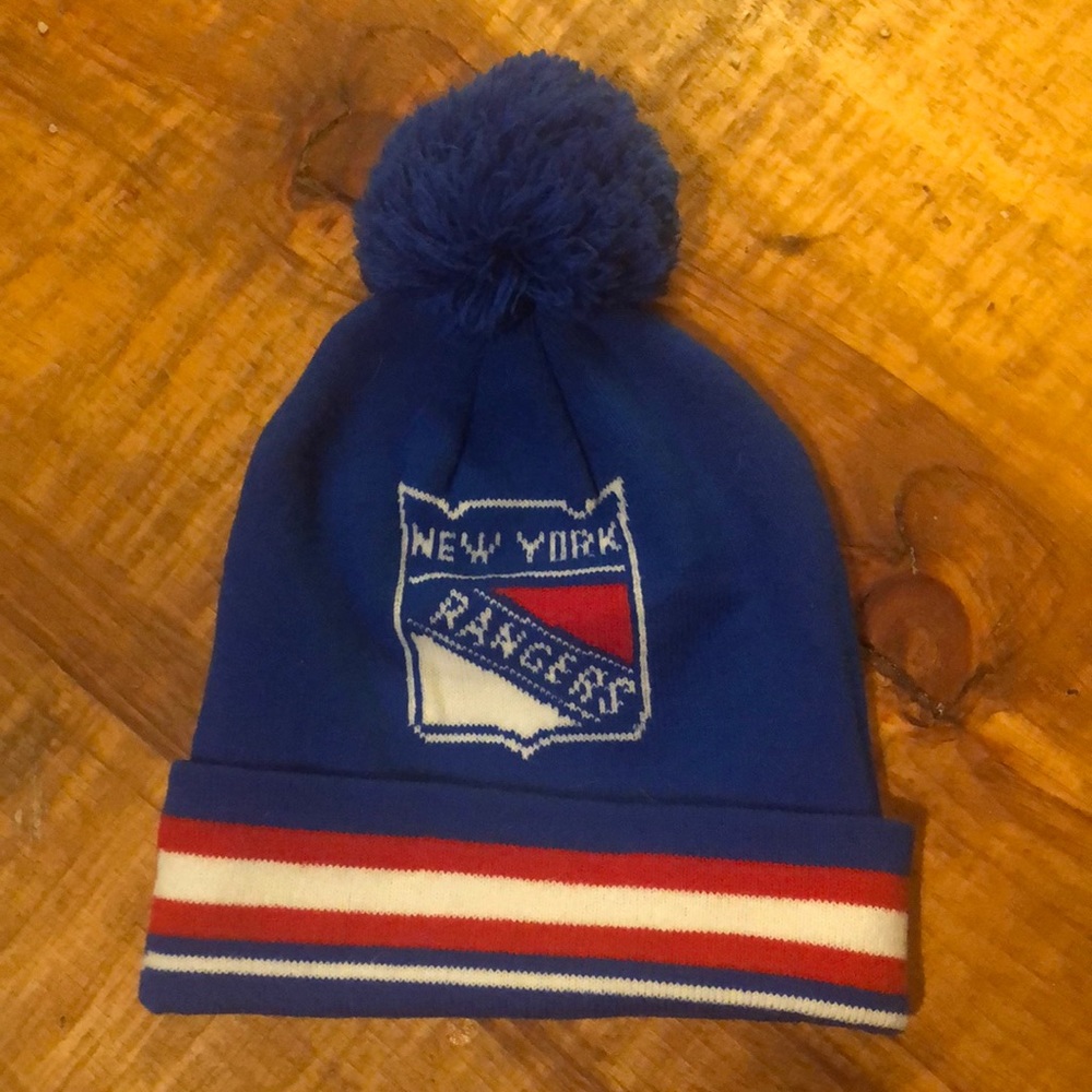 Official Reebok x NHL New York Rangers Pompom Beanie Winter Hat